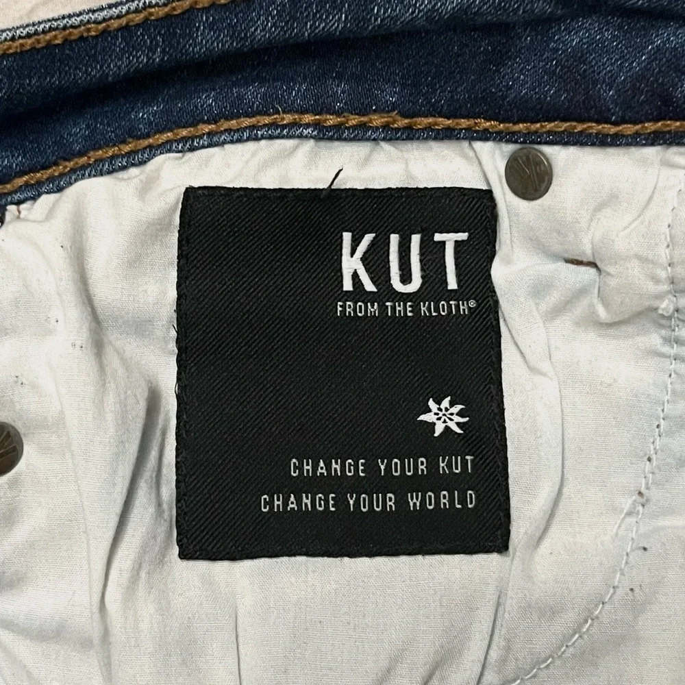 Kut from the Kloth Kurvy Diana Crop Distressed Skinny Jeans